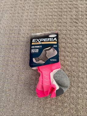 Women’s Low-Cut Athletic Socks - Hot Pink with Gray